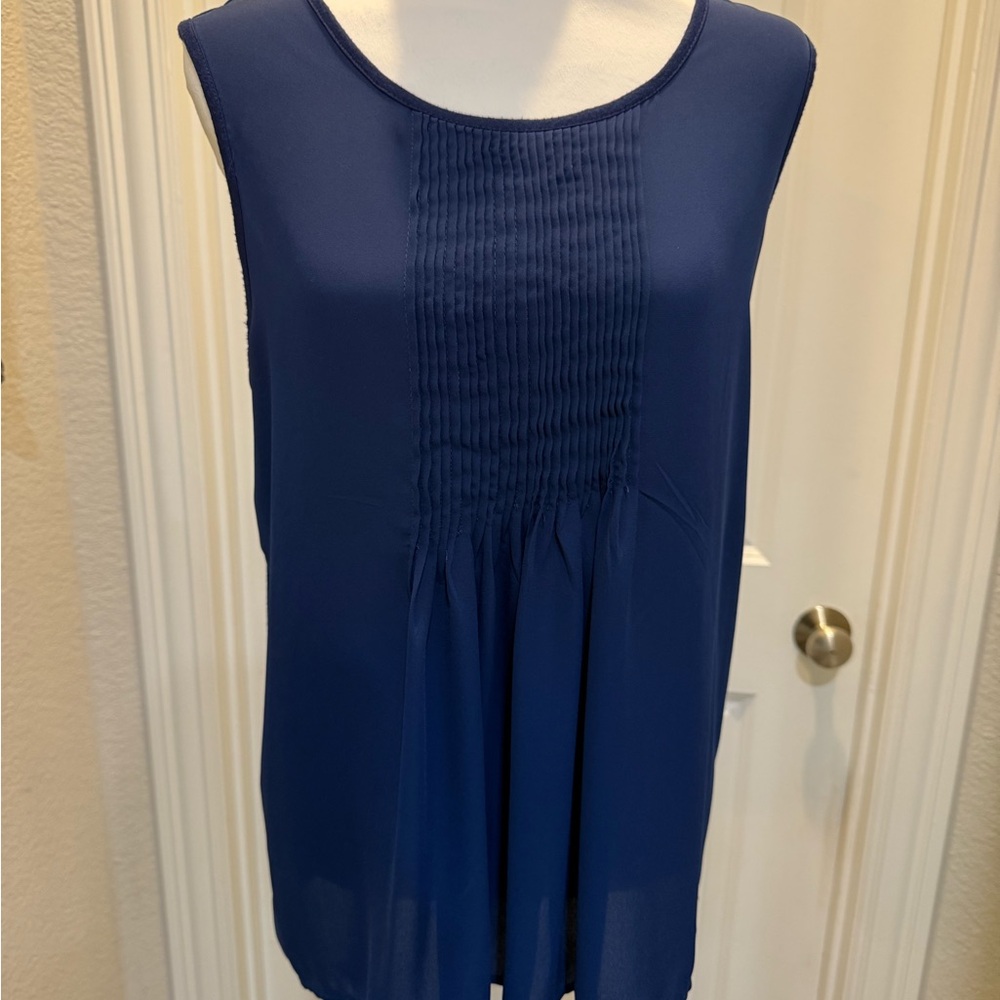 New Directions Navy Pleated Baby Doll Sleeveless Blouse